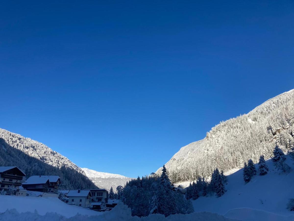 Haus Alpengruss Hotel Sankt Leonhard im Pitztal Exterior photo